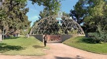 Imagen de Cipolletti transformará el anfiteatro del histórico Paseo del Ferrocarril con un domo gigante millonario