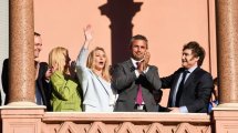 Imagen de «Operación camuflaje»: el plan mundialista de los Menem para tapar la caída de Manuel Adorni y blindar a Karina Milei