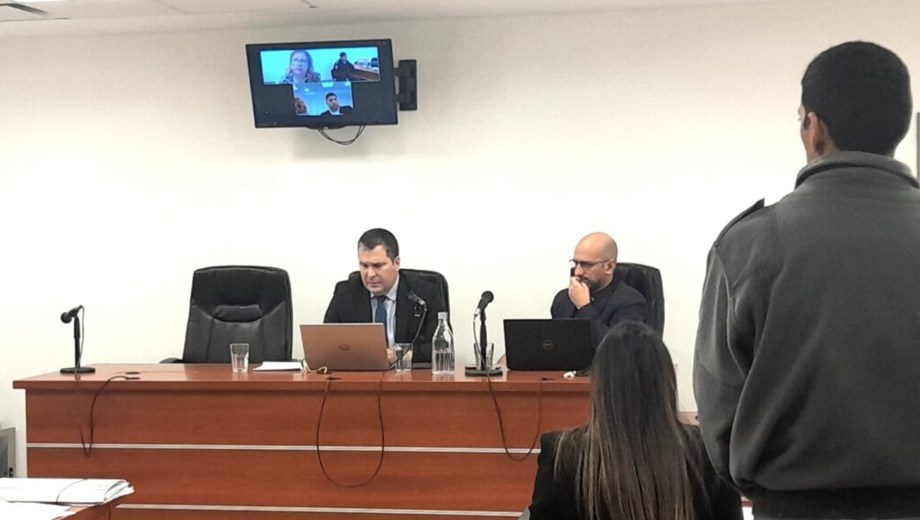 Los magistrados analizaron registros fílmicos y otras evidencias para determinar la participación coordinada de los involucrados.
