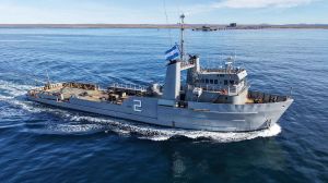 Vaca Muerta mira al mar: la Armada desplegó buques en Río Negro para relevar la futura zona de exportación