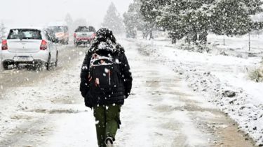 Alerta por nieve y viento en Neuquén y Río Negro para este jueves 11: en dónde se eleva a «naranja»
