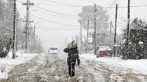 Imagen de Se extendió la alerta por nieve y viento en Neuquén y Río Negro este viernes 12: hay más localidades afectadas