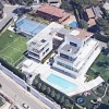 Imagen de Así es el refugio de Lionel Messi en Barcelona: jardines, cancha de pádel y arquitectura integrada al paisaje