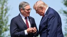 Imagen de Donald Trump aseguró que Keir Starmer renunciará como primer ministro de Reino Unido: «Le deseo lo mejor»