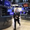 Imagen de El riesgo país cayó a un nuevo mínimo desde 2018: los ADRs se hundieron y el dólar anotó su sexta suba al hilo