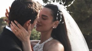 ¡Por fin! Dua Lipa mostró su vestido de novia