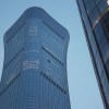 Imagen de Conmoción en Beijing: un pequeño avión impactó contra el rascacielos más alto de la ciudad