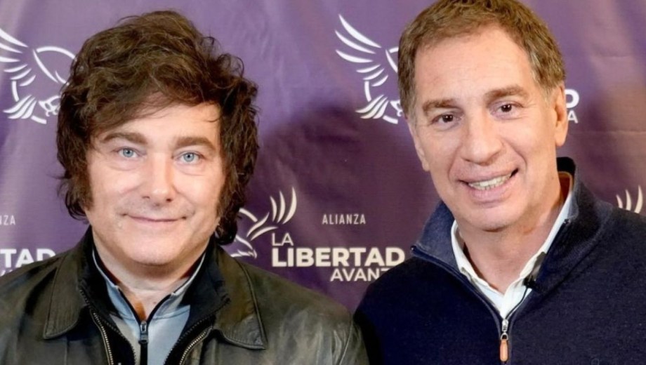 Diego Santilli junto a Javier Milei. Foto: archivo. 