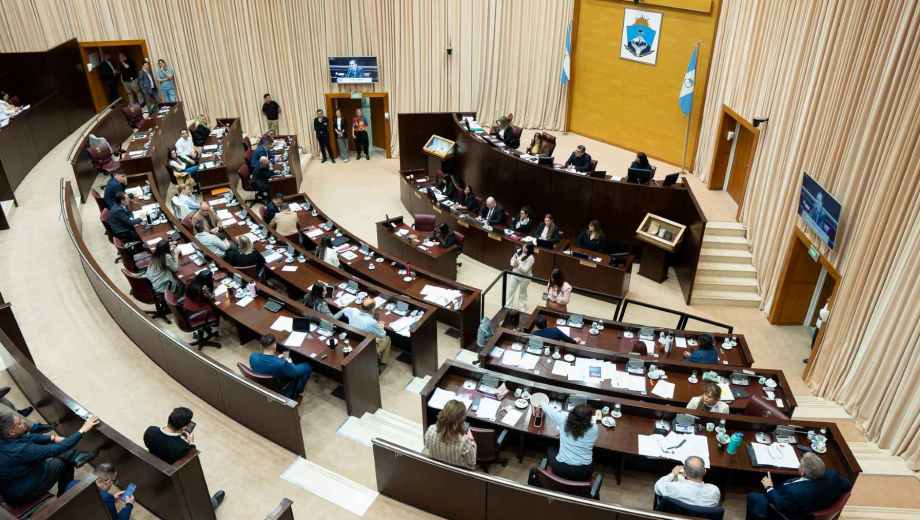 El 24 y 25 de junio, la Legislatura de Neuquén aprobó el acuerdo de Neuquén con YPF (Legislaturaneuquén)