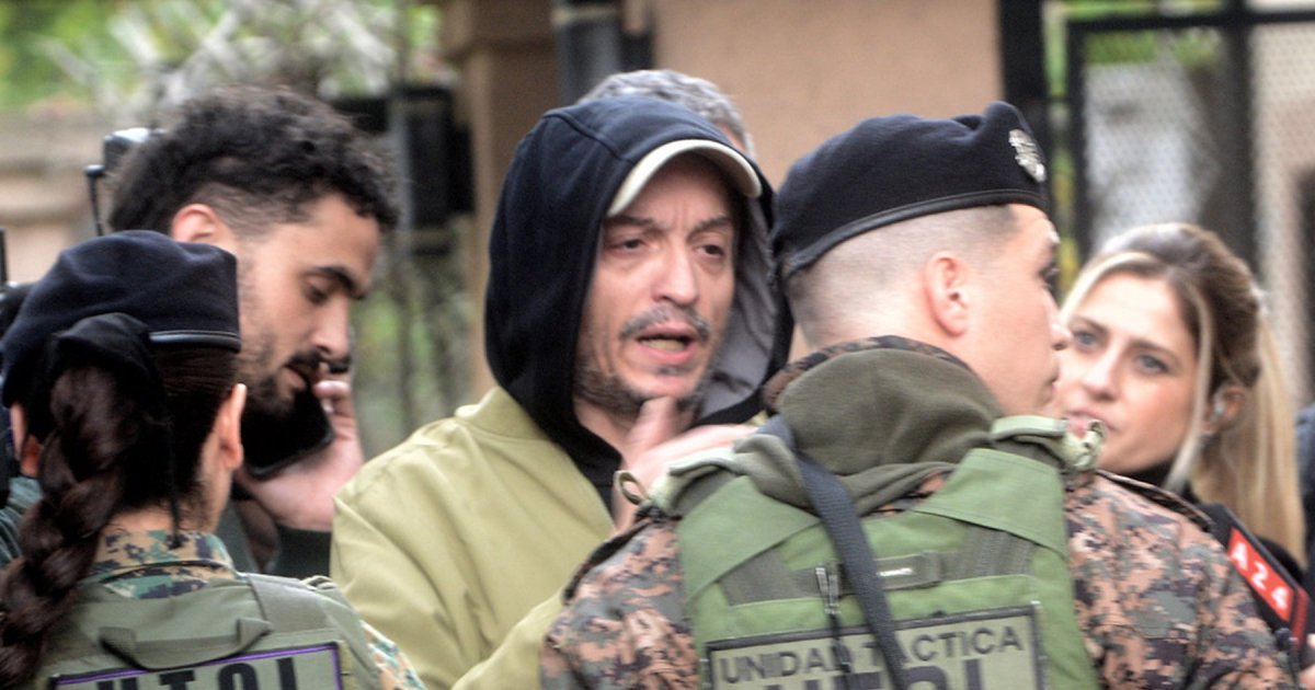 Máximo Kirchner se acercó a la casa del Indio Solari.