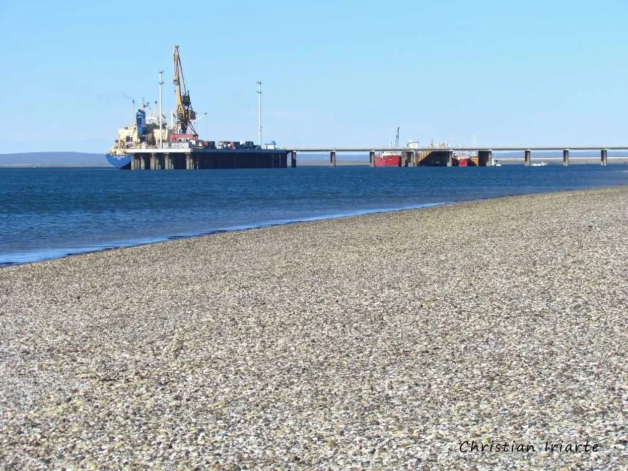 Imagen de Un puente que aproveche la energía de las olas del mar: impulsan un proyecto de ley que busca unir San Antonio con el puerto