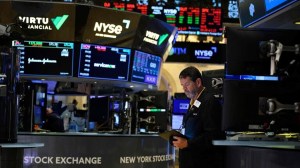Acciones y bonos argentinos cerraron con mayoría de bajas en una jornada sin referencia de Wall Street