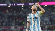 Imagen de Del Mundial a nuestras canchas: Por qué la «pausa de hidratación» debe ser una regla de oro en el fútbol local y comunitario