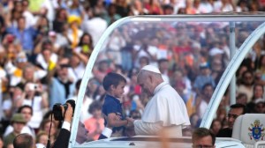 El papa León XIV en una visita histórica en España: bendecirá hoy la nueva torre de la Sagrada Familia de Barcelona