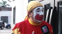 Imagen de La reacción de Piñón Fijo tras viralizarse una foto sin maquillaje de hace más de 30 años: «Ya no soy ese»