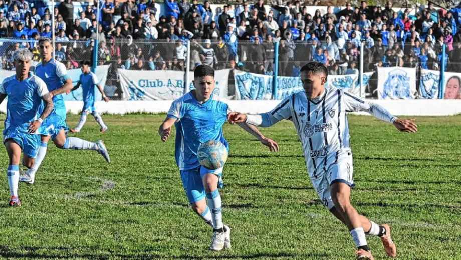 Regina buscará estirar su gran presente en este nuevo torneo. (Foto: Andrés Maripe).