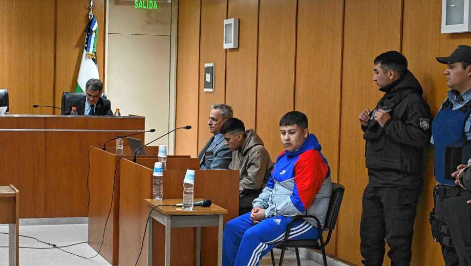 Los magistrados del Tribunal de Roca determinaron la liberación del joven Molinez tras considerar insuficientes las pruebas de su participación en la agresión. Foto Alejandro Carnevale.