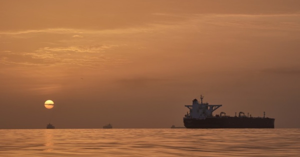 Aumento del petróleo Brent impulsado por tensiones entre EE. UU. e Irán