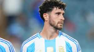 Scaloni define al reemplazante de Balerdi: los candidatos para ocupar su lugar en la Selección Argentina