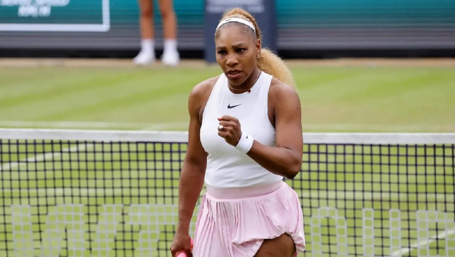Serena recibió una invitación y regresará a pisar el césped londinense. 