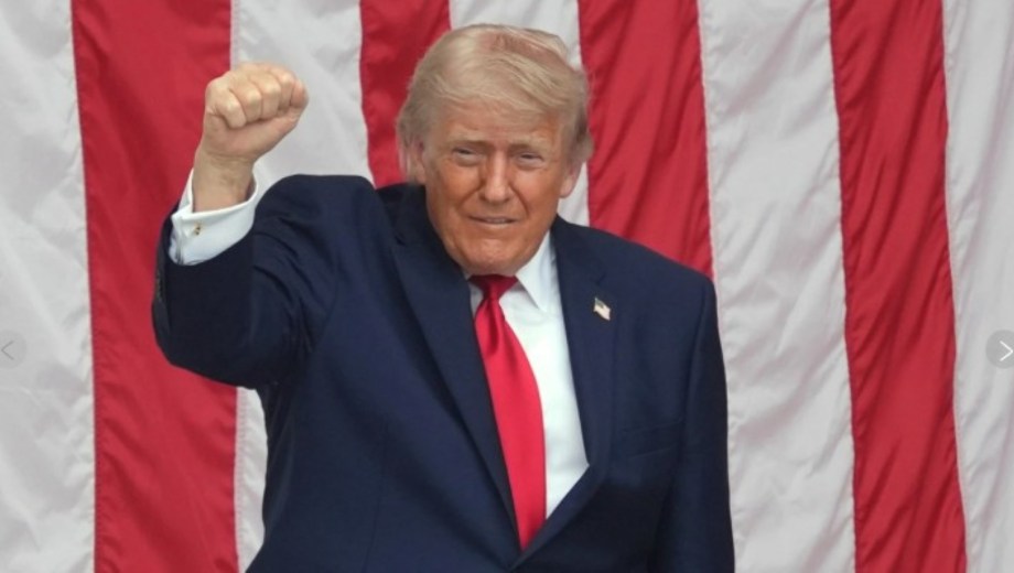 Donald Trump sostiene que Estados Unidos está cerca de un acuerdo con Irán. Foto: AP/ Alex Brandon. 