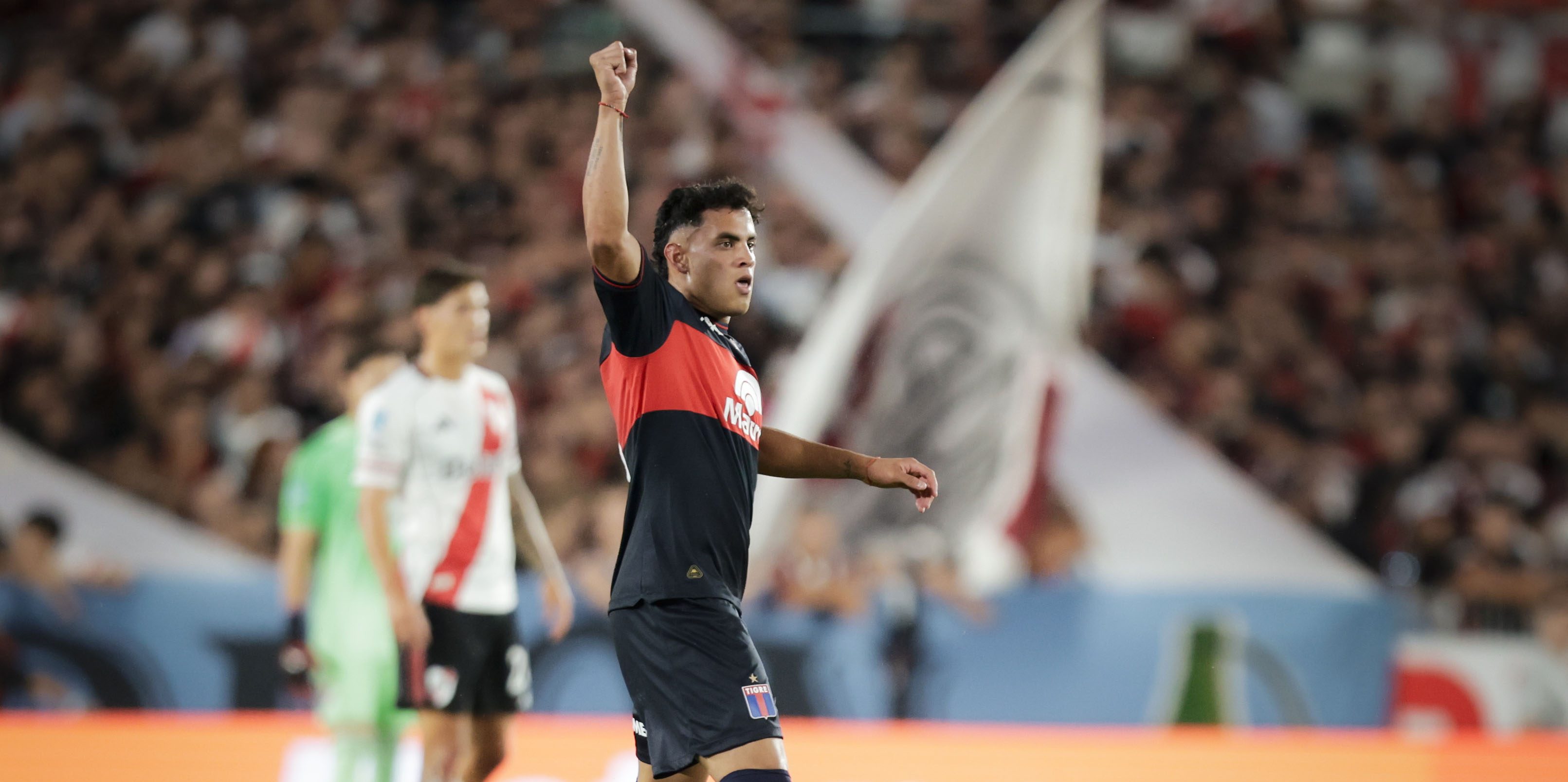 Boca Juniors presentó una oferta por el delantero David Romero de Tigre