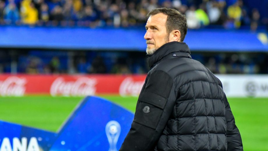 Rodolfo Arruabarrena decidió rotar algunos nombres para el duelo ante Deportivo Riestra. (Foto: FOTOBAIRES)