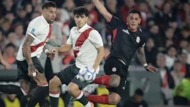 River perdió 1-0 ante Barracas Central, en el debut de Otamedi y Ángel Correa en el Monumental