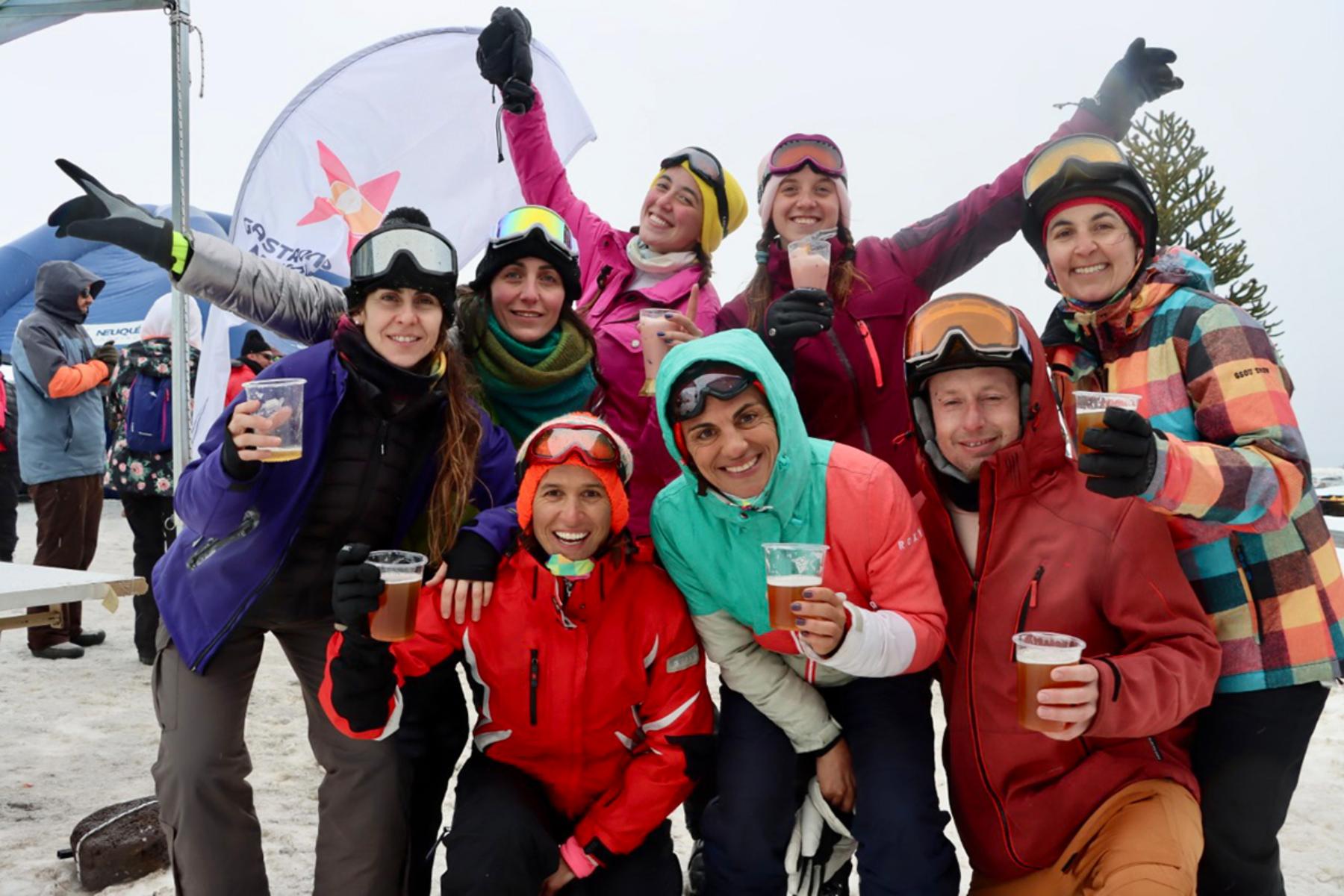 Batea Mahuida celebra 26 años con una fiesta en la nieve