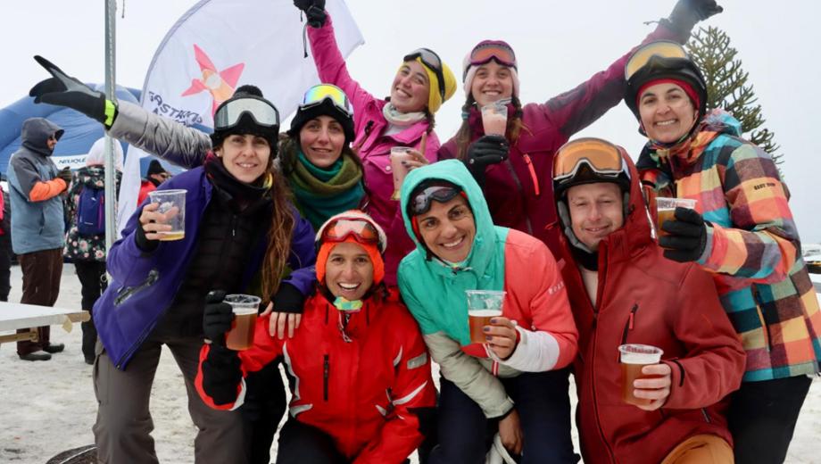 Batea Mahuida celebra sus 26 años con una jornada especial que combina nieve, gastronomía, música y actividades para toda la familia. Gentileza. 