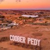 Imagen de Así es Coober Pedy, el pueblo de Australia donde las casas se construyen bajo tierra para escapar del calor
