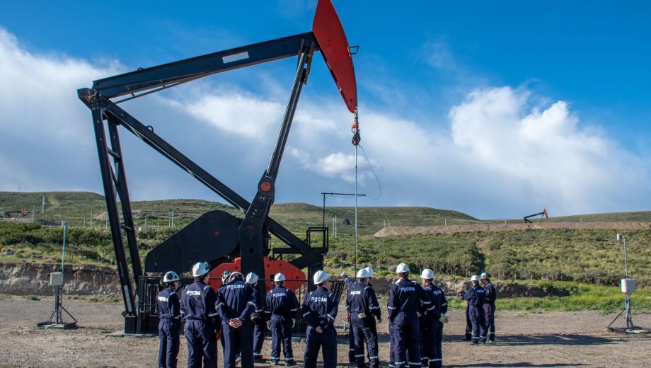 La primera entrega de crudo está prevista para los próximos meses y será canalizada a través de San Benito Upstream, la sociedad vinculada que la empresa utiliza para sus operaciones de comercialización. Foto gentileza.
