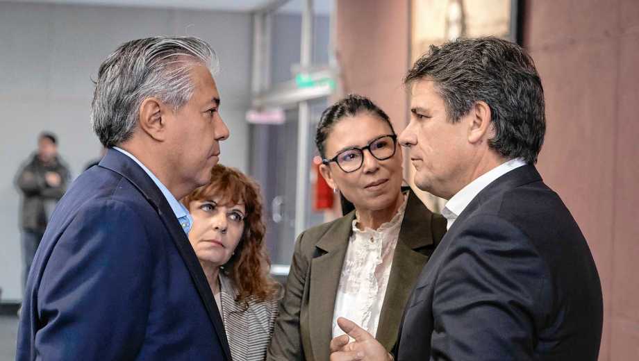 Neuquén regresa a los mercados: Rolando Figueroa prepara la emisión de su primer bono en dólares