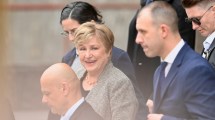 Imagen de Visita de Kristalina Georgieva a Vaca Muerta: fuerte operativo de seguridad en el ingreso al aeropuerto de Neuquén