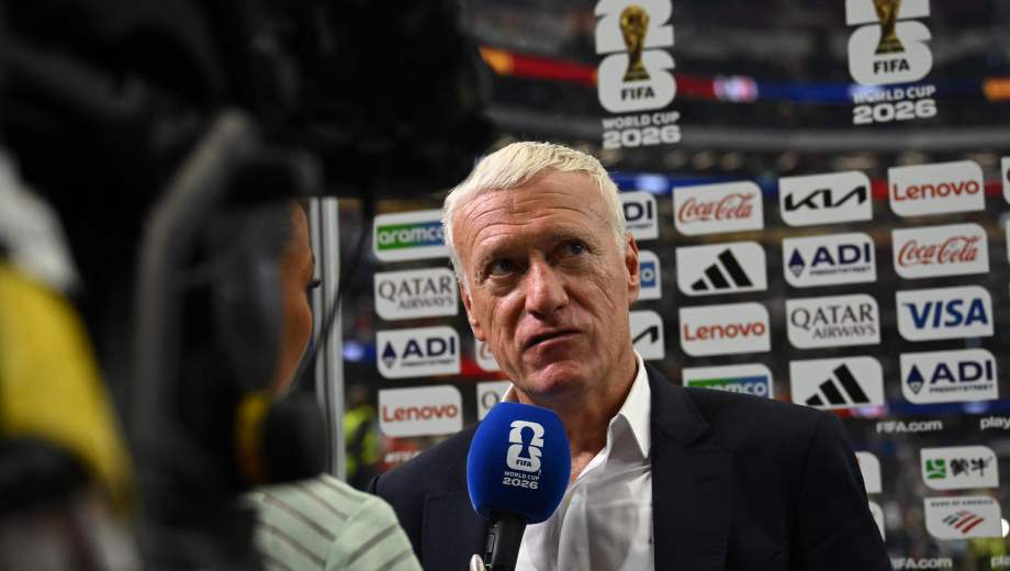 Didier Deschamps fue autocrítico con el rendimiento de su equipo pero también cuestionó la actuación del árbitro Ivan Barton. (Foto: AFP)