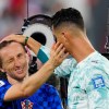 Imagen de En un dramático y polémico cierre, Portugal le ganó a Croacia por 2 a 1 y avanzó a octavos