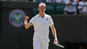 Jannik Sinner pudo con la potencia del alemán Struff y avanzó a semifinales en Wimbledon