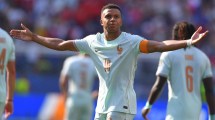 Imagen de Con goles de Mbappé y Dembelé, Francia le ganó a Marruecos 2 a 0 y está en otra semifinal mundialista