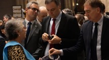 Imagen de La Justicia prohibió la salida del país a Manuel Adorni por riesgo de fuga en la causa por enriquecimiento ilícito