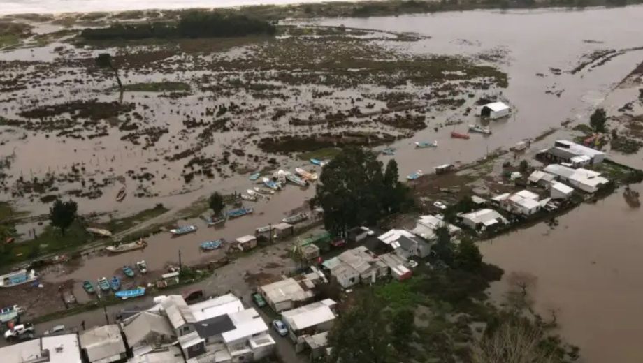 El temporal movilizó a 104.000 personas de sus hogares. Las evacuaciones se realizaron para prevenir más victimas con el avance del agua. (Foto: gentileza)