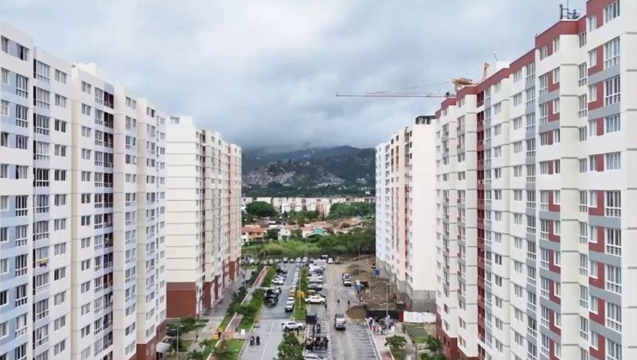 El Gobierno venezolano anunció que se espera la inauguración de 10.000 departamentos para 2027. (Foto: gentileza) 