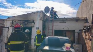 Grave incendio en Roca: trasladan al Garrahan al adolescente que tiene el 90% de su cuerpo quemado
