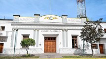 Imagen de Asumió el nuevo intendente interino de Allen tras la suspensión de Román y renuncian funcionarios