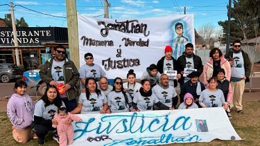 Crimen en Añelo: Familiares de Jonathan Pinto se movilizaron y pidieron justicia