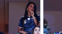 Imagen de Cómo Antonela Roccuzzo apoya a Messi: la cábala que une a la Selección Argentina
