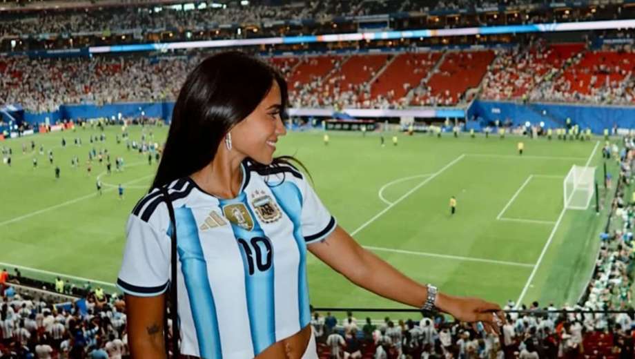 Antonela Roccuzzo acompañó a la Selección Argentina, en un nuevo partido.-