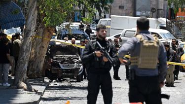 Dos bombas explotaron cerca del hotel en el que se hospeda Emmanuel Macron en Damasco y hay 18 heridos