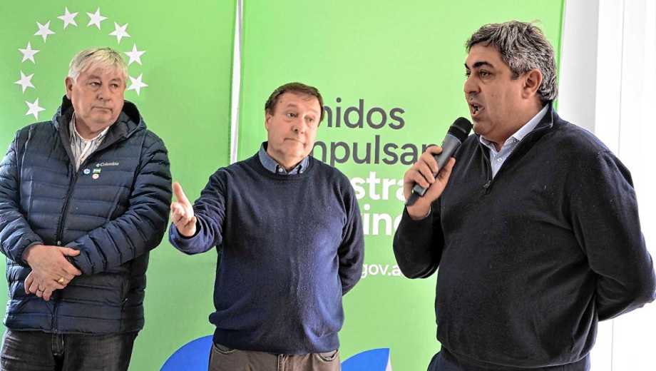 El ministro de Salud, Demetrio Thalasselis, explicó el destino del crédito que se gestiona ante el BID, en su última visita a Bariloche, el viernes. Foto: Chino Leiva
