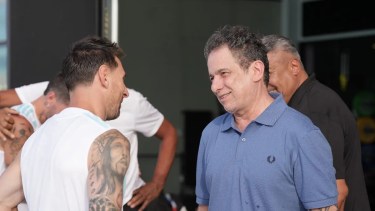 Andrés Calamaro visitó a la Selección Argentina en la previa del partido ante Cabo Verde