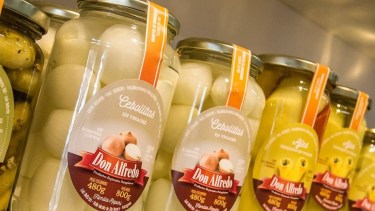Mantienen vivo un legado de 40 años que comenzó en una cocina familiar en Luis Beltrán y hoy potencia el trabajo de 30 pequeños productores